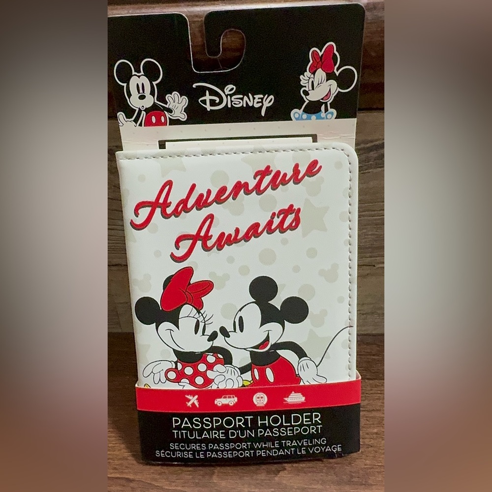 ✅ Cute 🥰 Disney Mickey and Minnie Passport Holder - Red and White